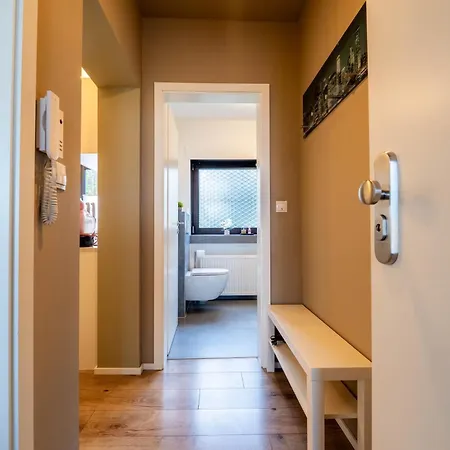 Apartament Staydia Ruhige Lage Mit Parkplatz Koblencja